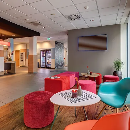 Hotel Ibis Sued 4*