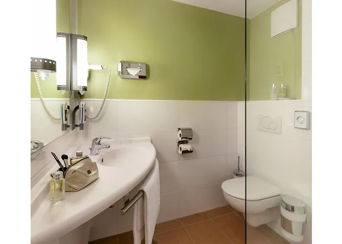 Hotel Ibis Süd 4*