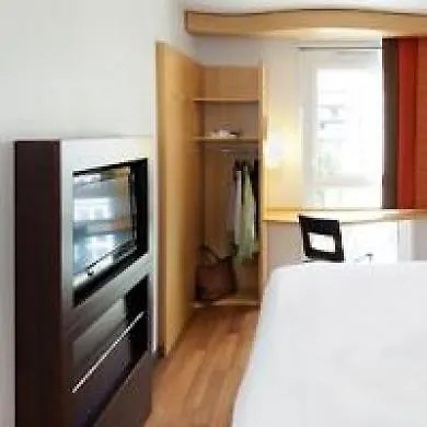 Hotel Ibis Süd 4*
